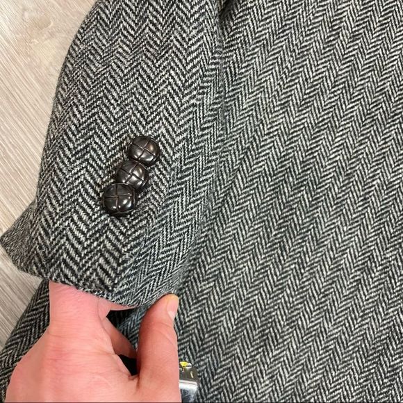 Point Zero Classic Fit Tweed Wool Blazer — Herringbone Print (Men’s 42R) - Picture 5 of 9